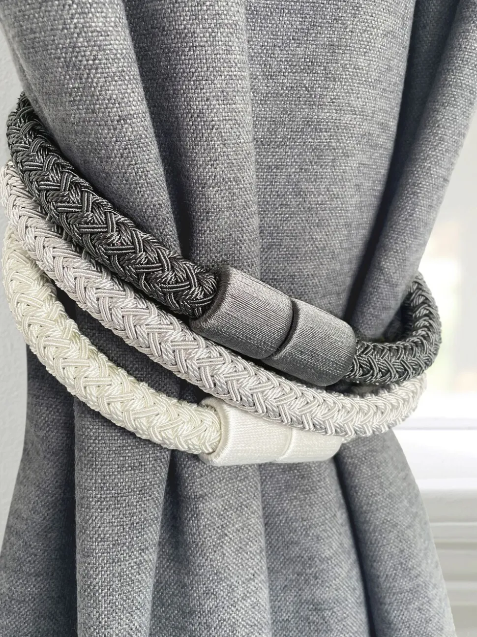 Laura Ashley set van twee Ellesmere magnetische embrassen