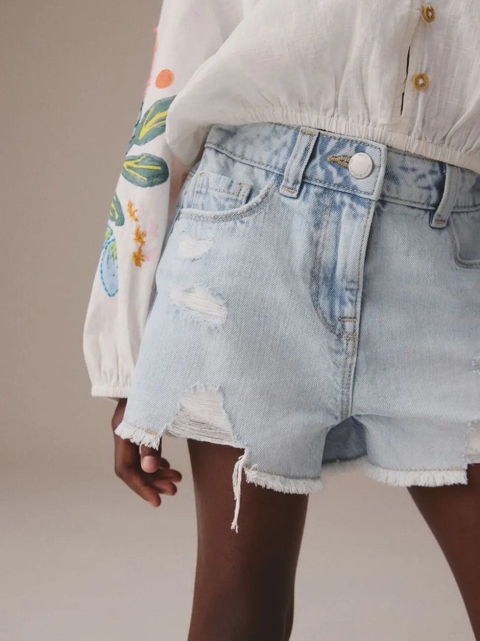 Lichtblauw - 100% katoenen shorts met gerafelde rand (3-16jr)