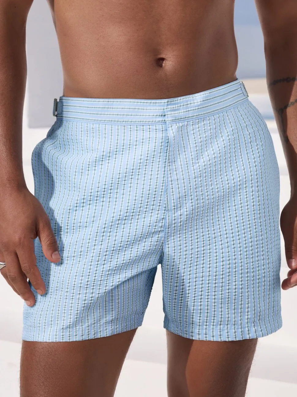 Lichtblauw, meerkleurig gestreept - Signature Tailored zwembroek met tailleband