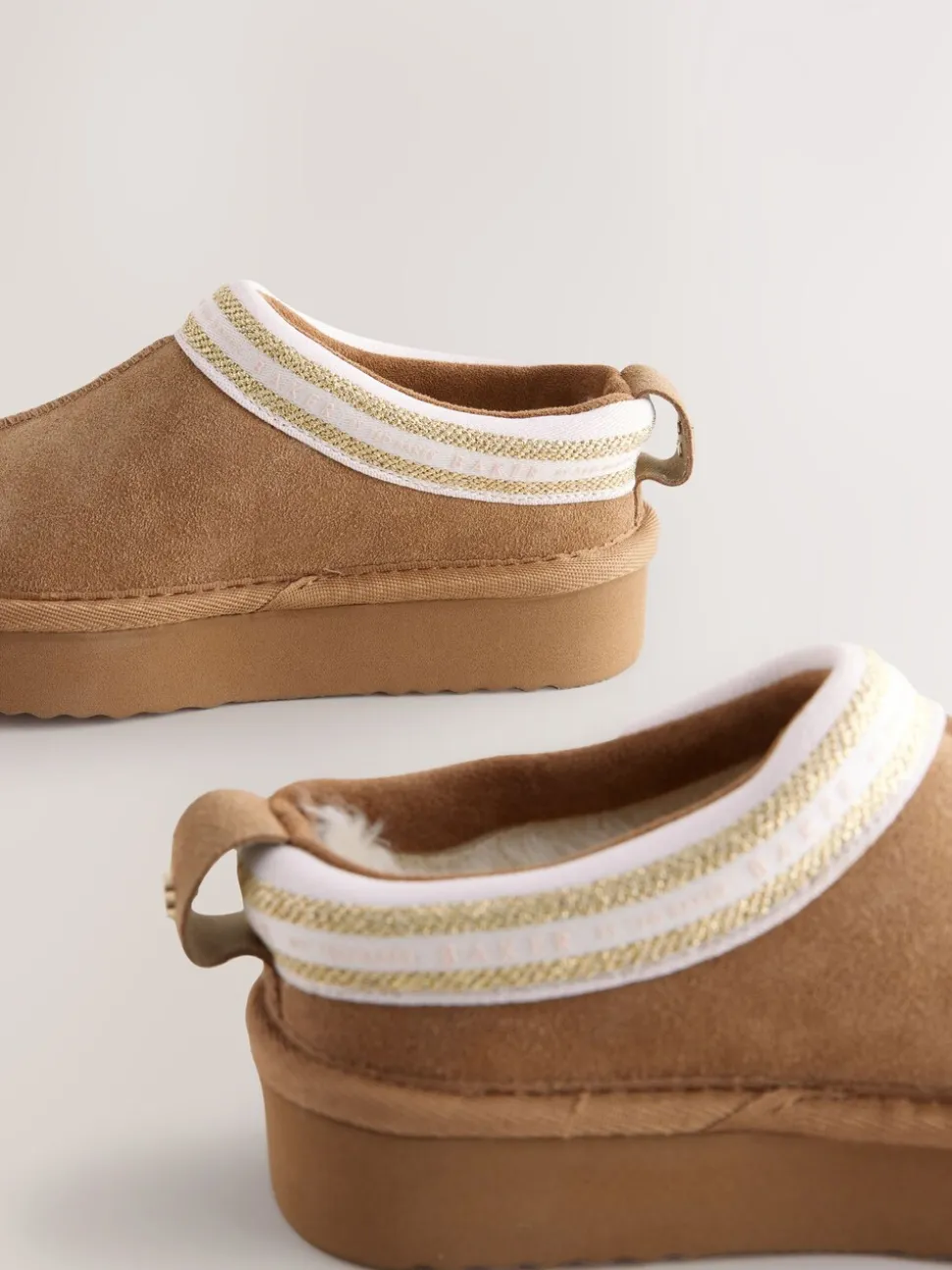 Lichtbruin - Baker by Ted Baker waterafstotende suède muilklomp-pantoffels voor meisjes