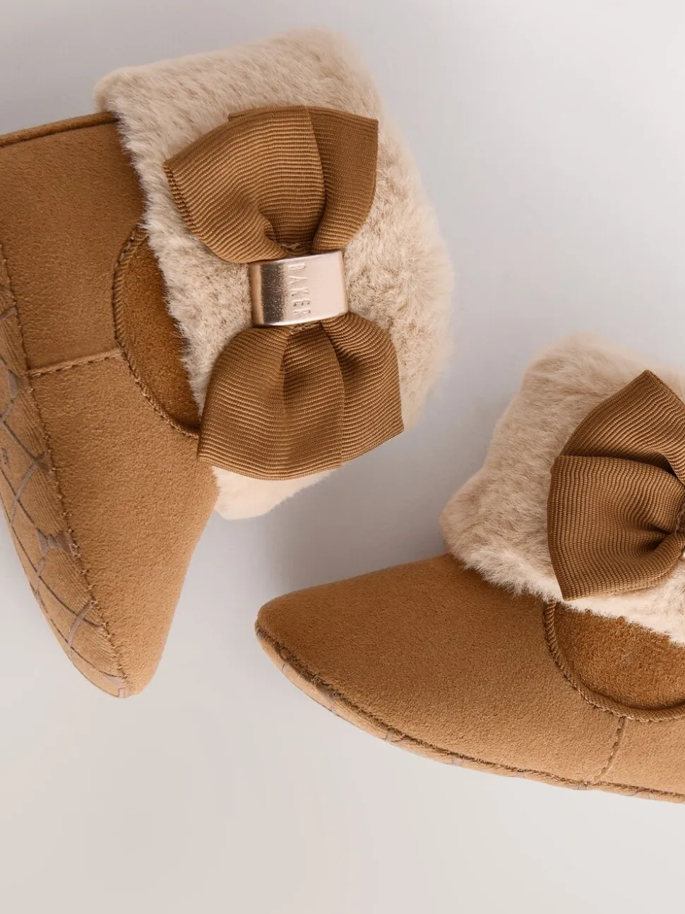 Lichtbruin - Baker by Ted Baker gewatteerde laarsjes met imitatiebont voor babymeisjes