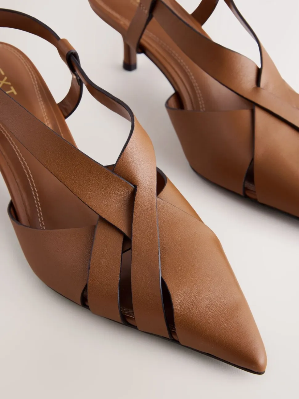 Lichtbruin - Forever Comfort® Leather Weave Point Toe Slingback Heels