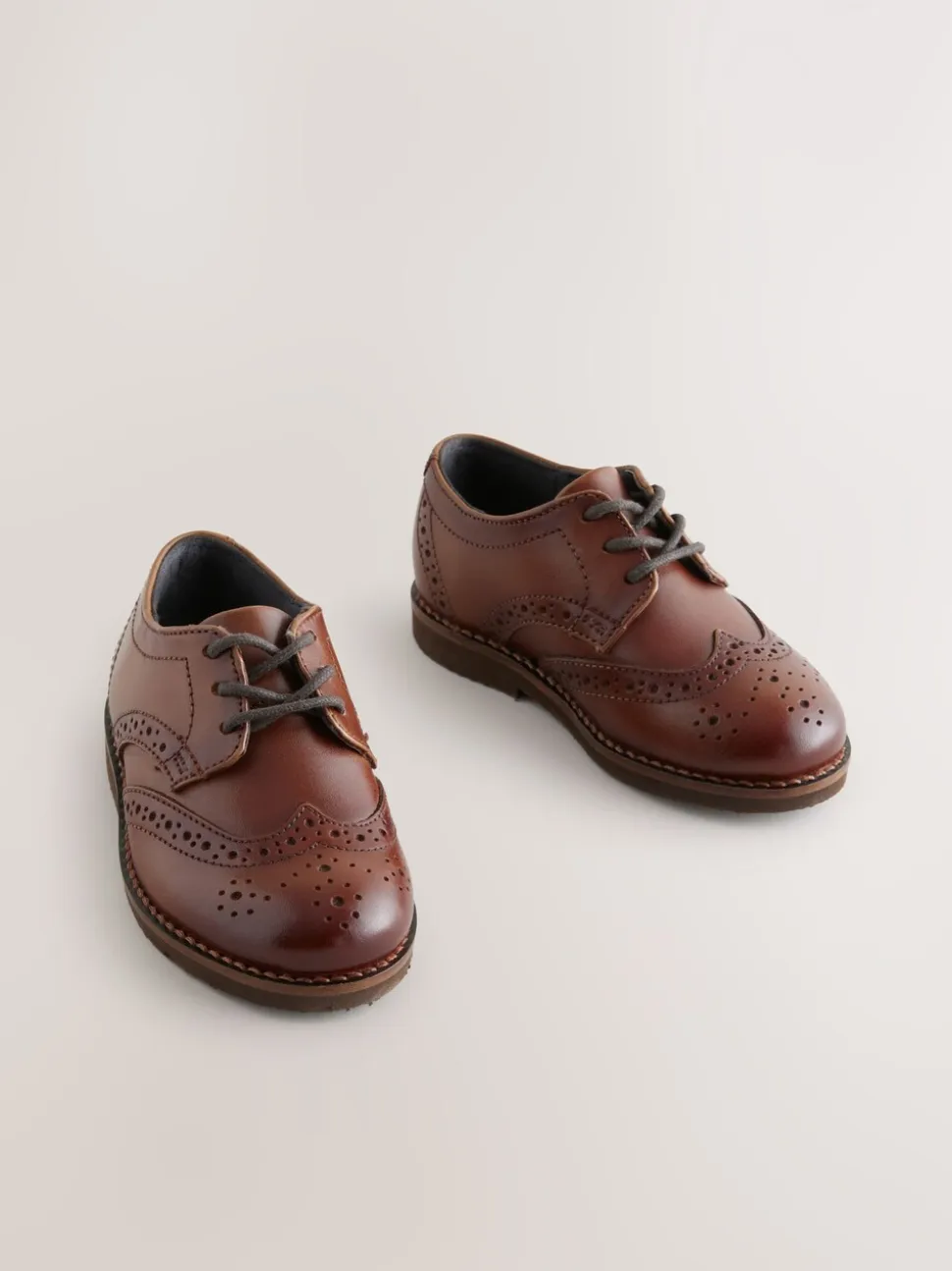 Lichtbruin - Modieuze brogues van leer