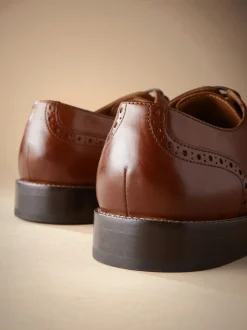 Lichtbruin - Standaard pasvorm - Signature Italiaans leren brogues met gevleugelde neus