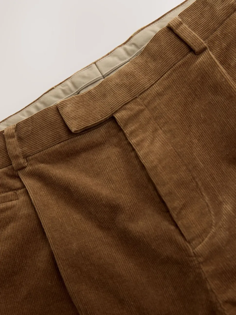 Lichtbruin - Straight Fit Smart Cotton Rich Cord Trousers