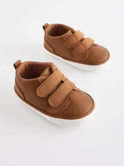 Lichtbruin - Touch Fastening Baby Trainers (0-2mths)