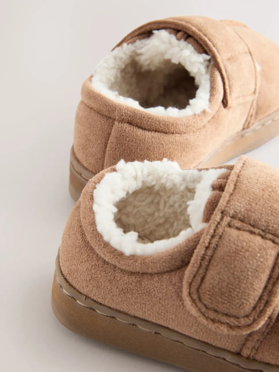 Lichtbruin/bruin - Warm gevoerde pantoffels met kuipzool