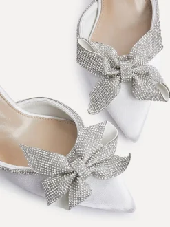 Linzi Bruidskleding Angela Satijn Diamante Strik detail pumps