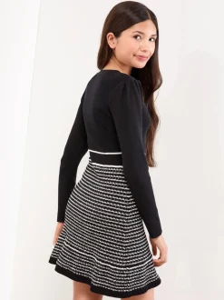 Lipsy 2-In-1 Bouclé gebreide jurk (5-16jaar)