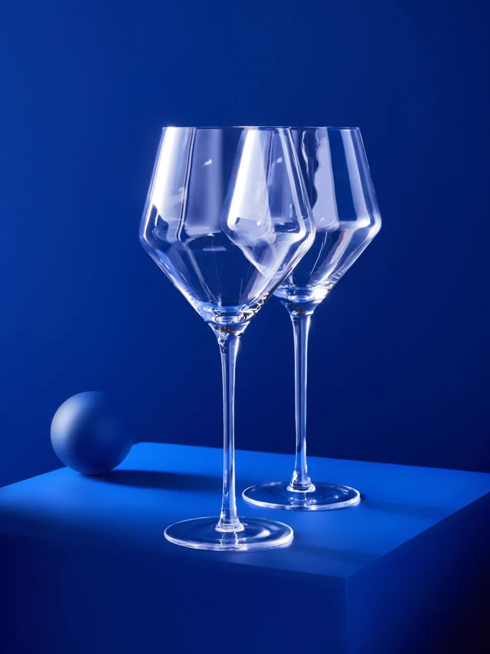 MADE.COM Velma Crystal Taps Toelopend