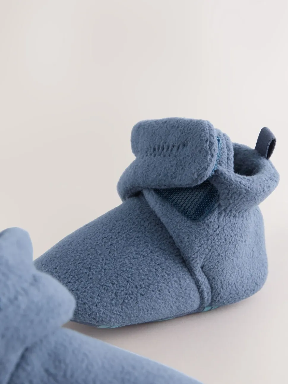 Marineblauw - Baby slofjes met klittenbandsluiting (0-2mnd)