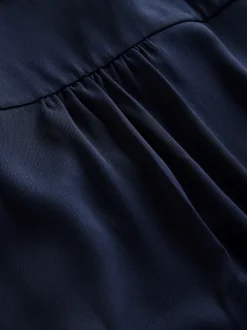 Marineblauw - Blouse met V-hals en korte mouwen