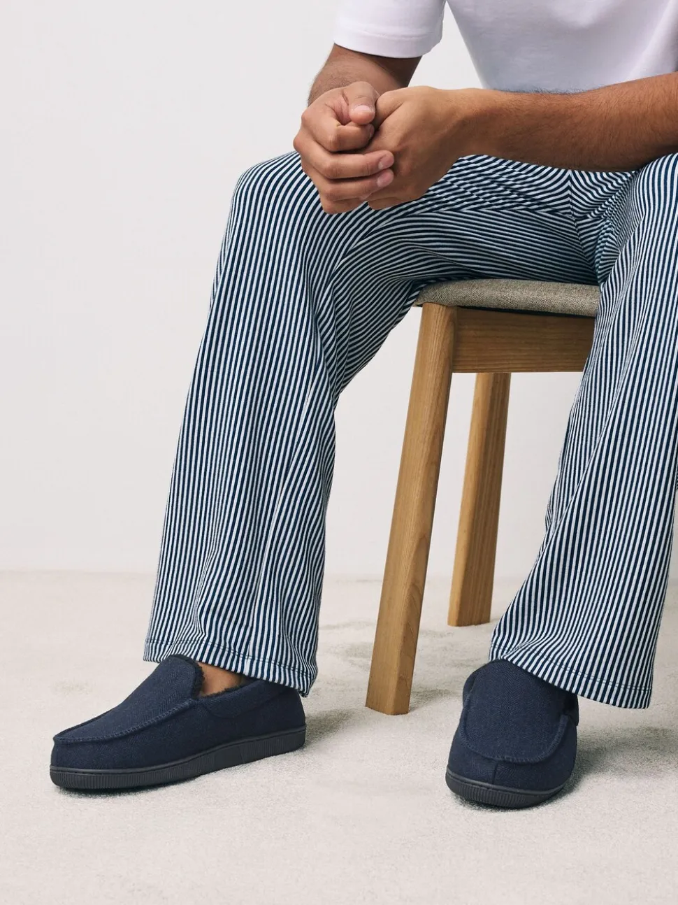 Marineblauw - Closed Back Textured Slippers
