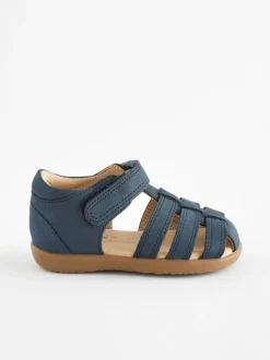 Marineblauw - First Walker babysandalen van leer met klittenbandsluiting