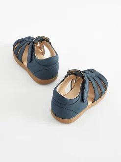 Marineblauw - First Walker babysandalen van leer met klittenbandsluiting