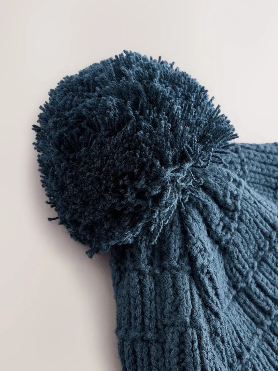 Marineblauw - Gebreide pilotenmuts voor baby's met pompon (0mnd -2jr)