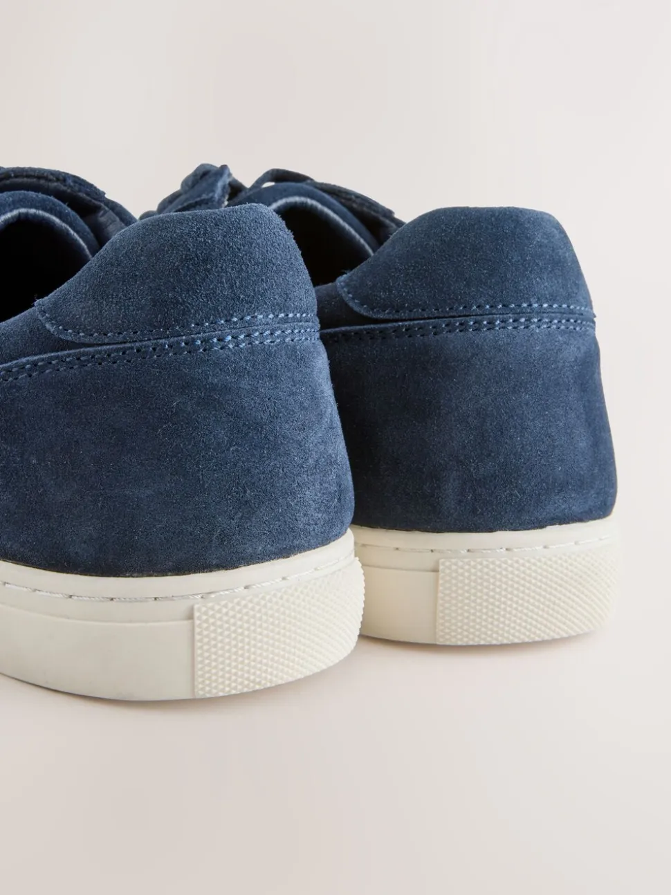Marineblauw - Modieuze suède sneakers