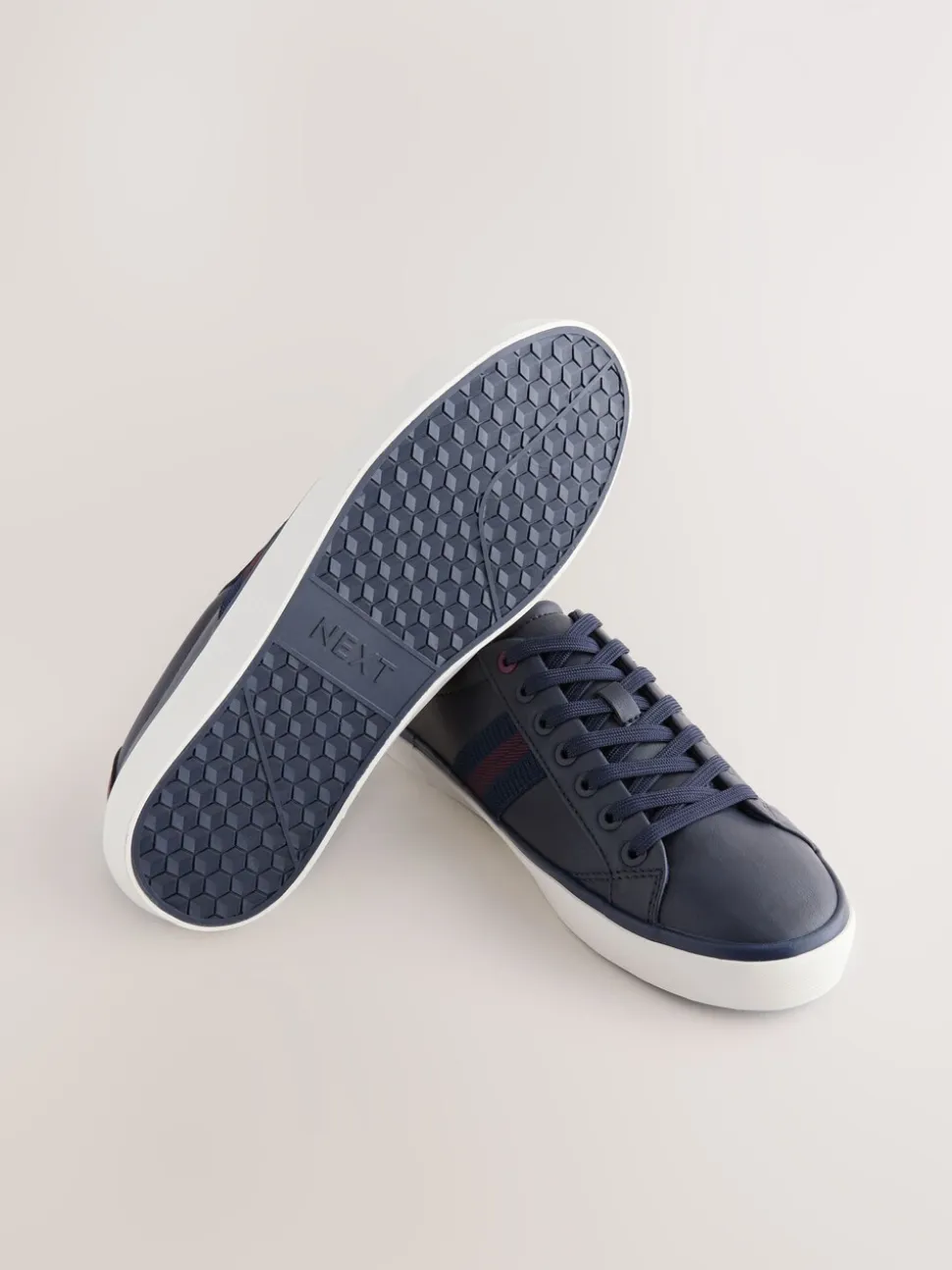 Marineblauw - Nette casual sneakers met zijstreep