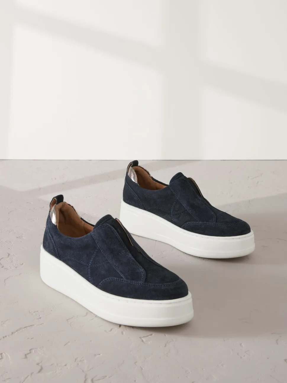 Marineblauw - Signature leren instapsneakers met dikke zool en plateauzool