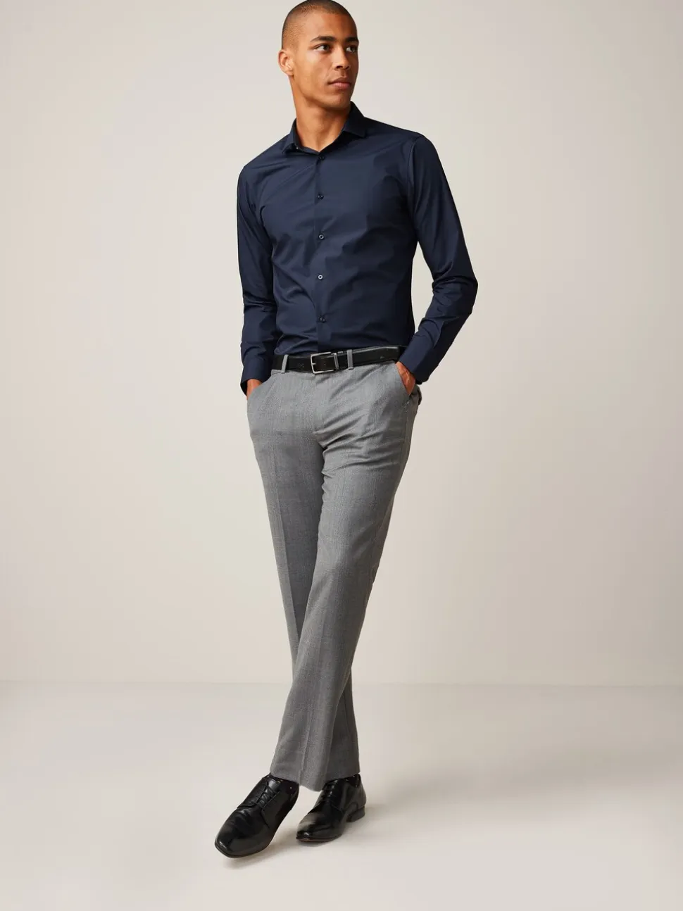 Marineblauw - Slim Fit - Strijkvrij net overhemd met enkele manchet