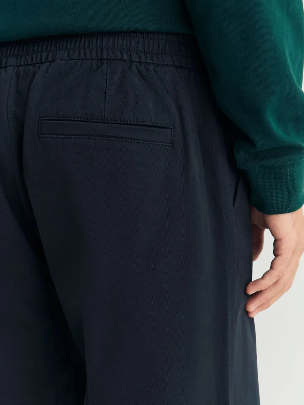 Marineblauw - Standaard toelopende pasvorm - Pleated Stretch Chinos Trousers With Elasticated Waist