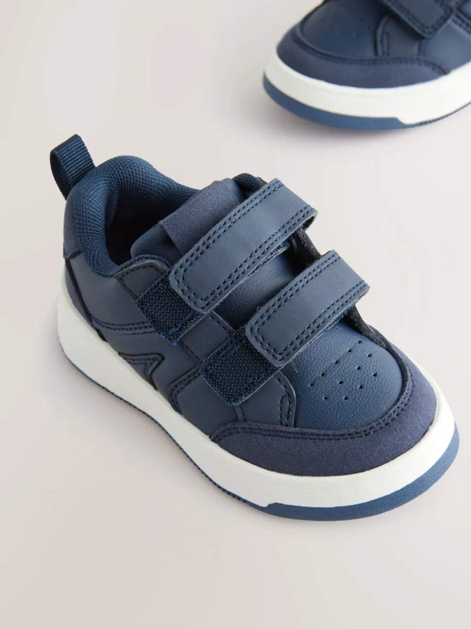 Marineblauw - Trainers met Klittenbandsluiting en twee banden