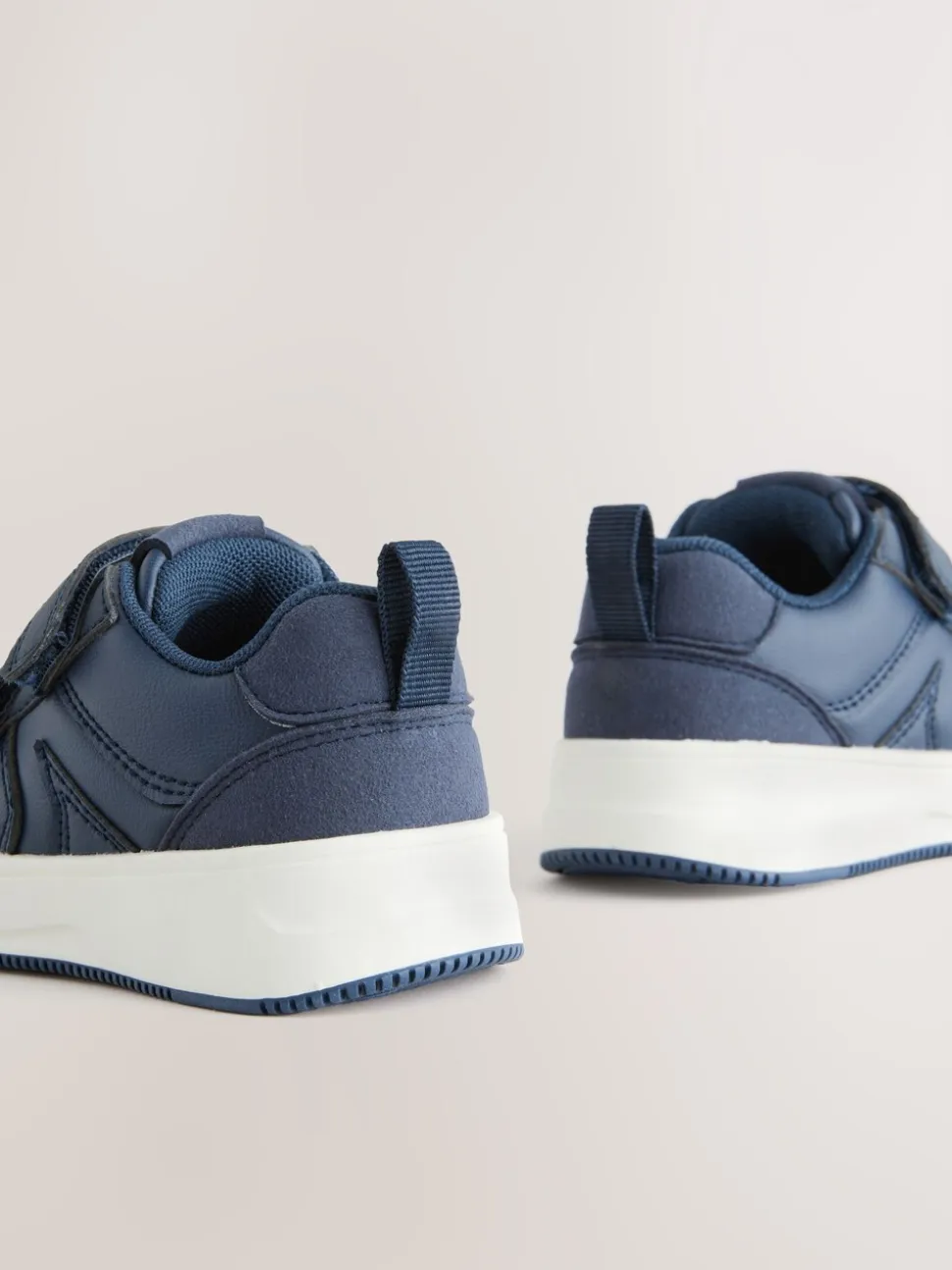 Marineblauw - Trainers met Klittenbandsluiting en twee banden