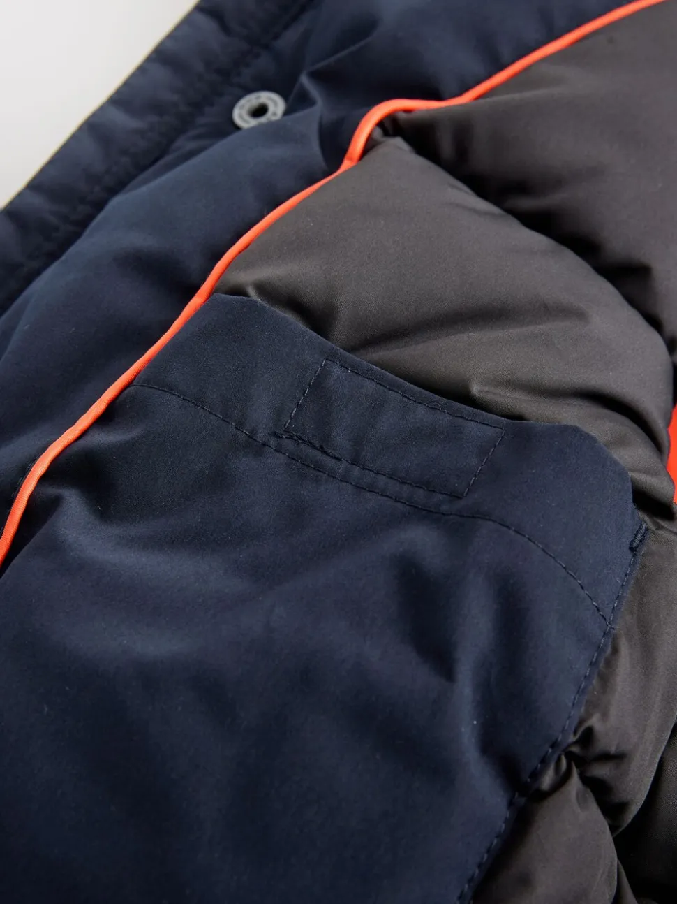 Marineblauw - Zware regenbestendige parka met imitatiebontrand (3-16jr)