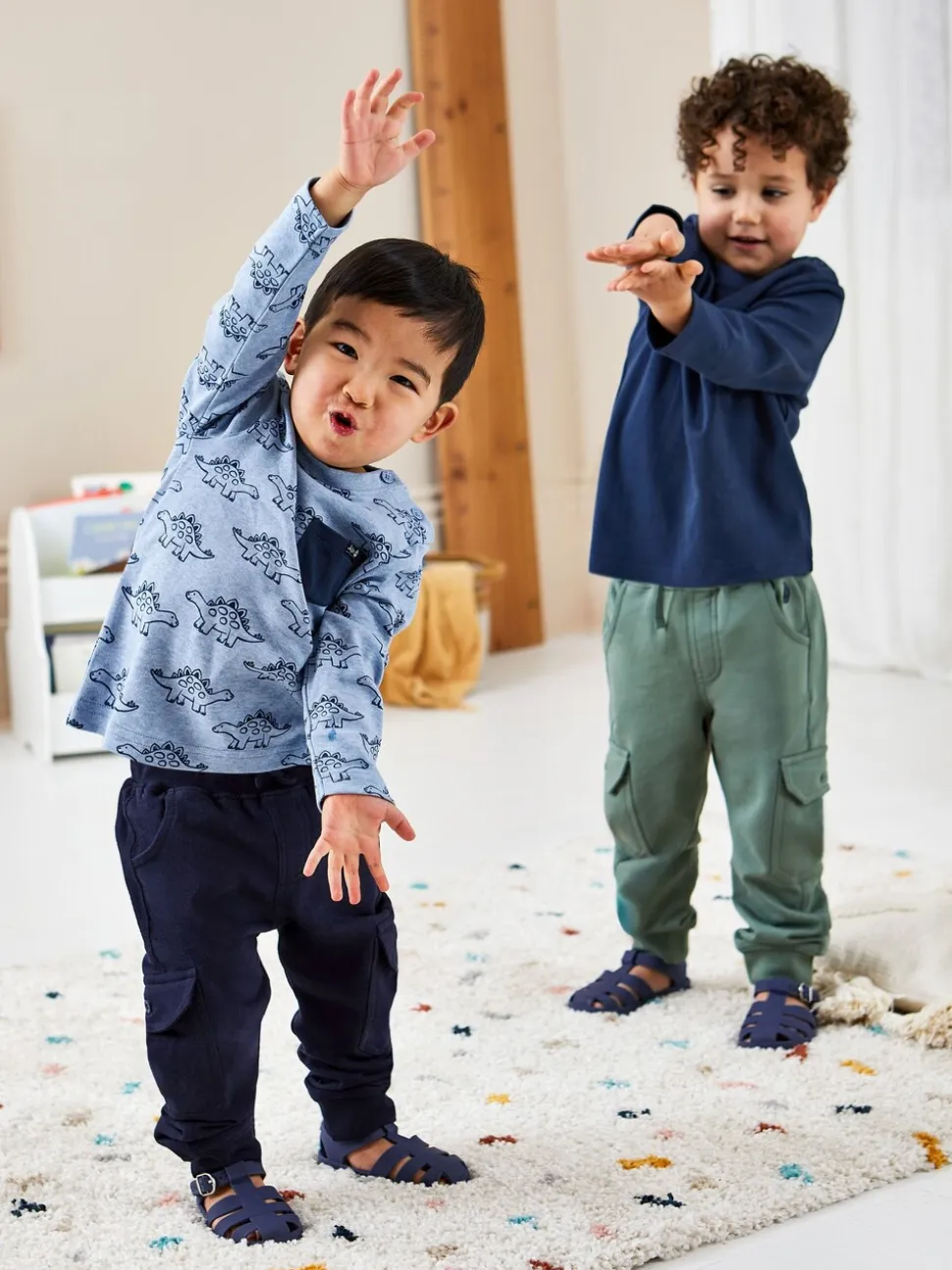 Marineblauw en kakigroen - JoJo Maman Bébé Cargo 100% Cotton Joggers 2 Pack