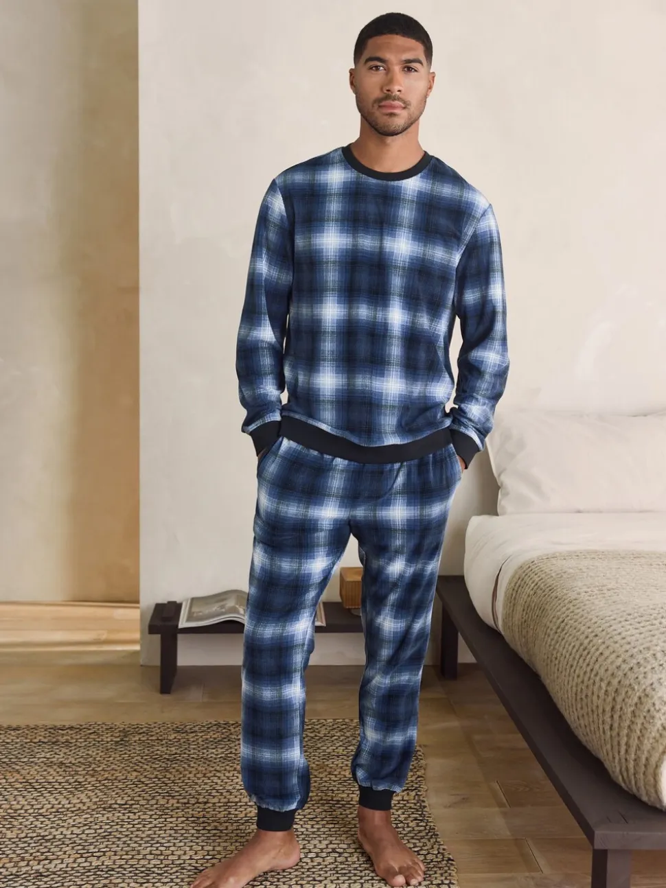 Marineblauw geruit - Motionflex - Behaaglijke pyjama met lange mouwen en boorden