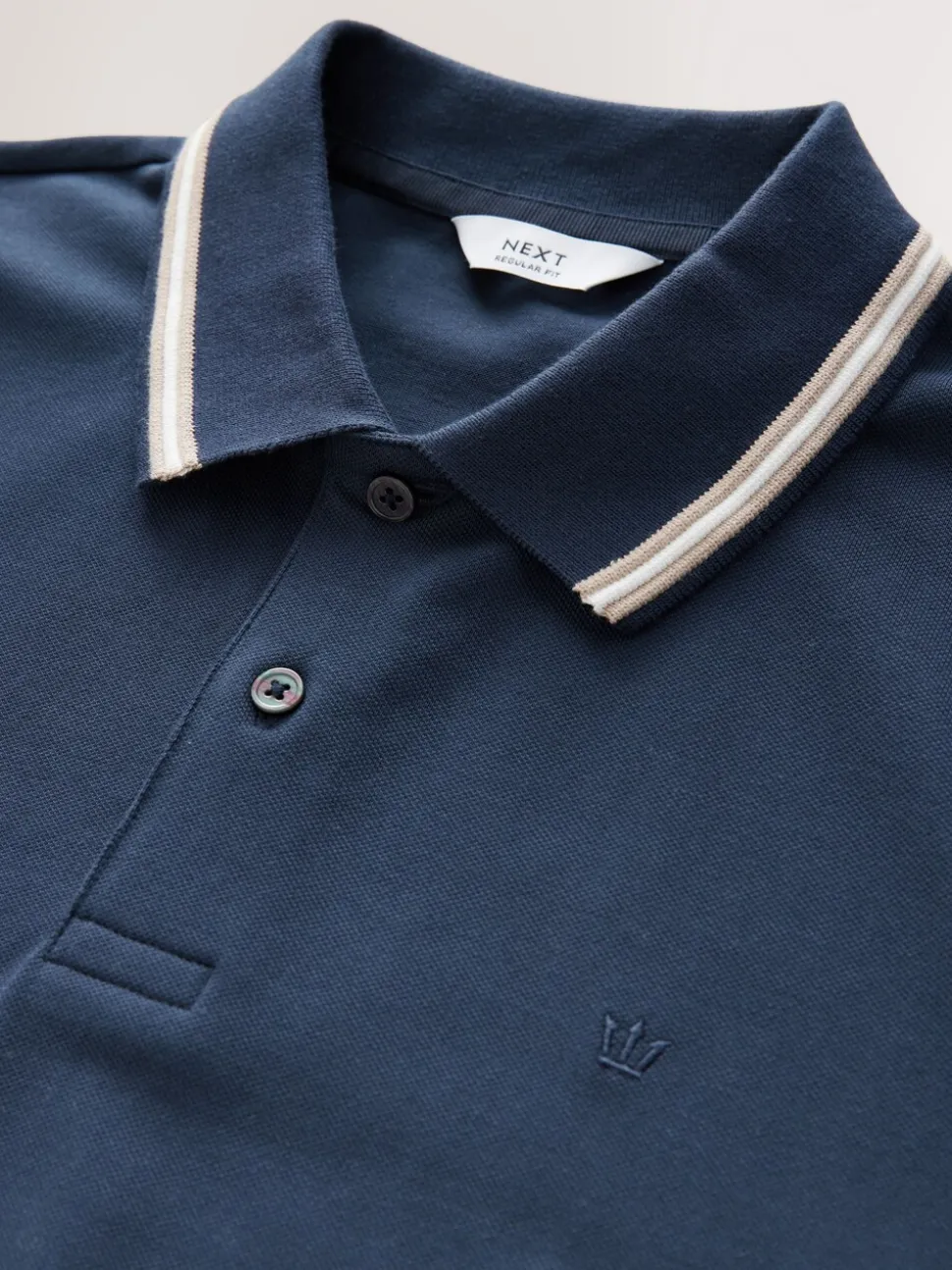 Marineblauwe Ottoman - Regular fit poloshirt met korte mouwen en contrasterende randen