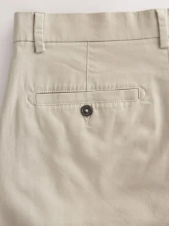 Marineblauw/kiezelkleurig - Ruimvallende pasvorm. - Set van 2 chinoshorts met stretch