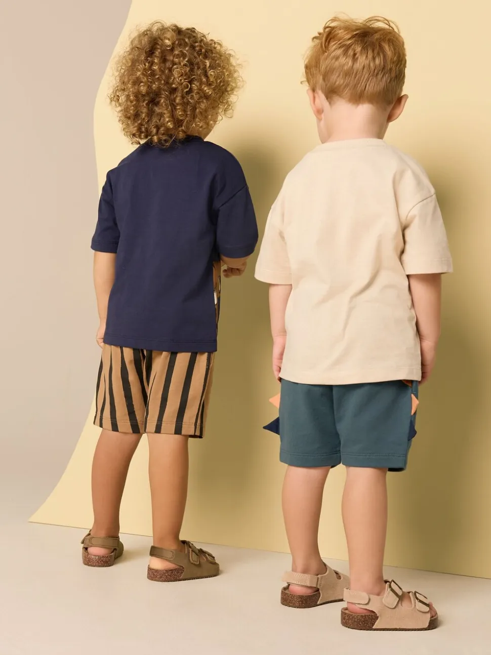 Marineblauw/kiezelkleurig - Set van 2 T-shirts met korte mouwen en shorts (3 mnd - 7 jr) (3 mnd - 7 jr)