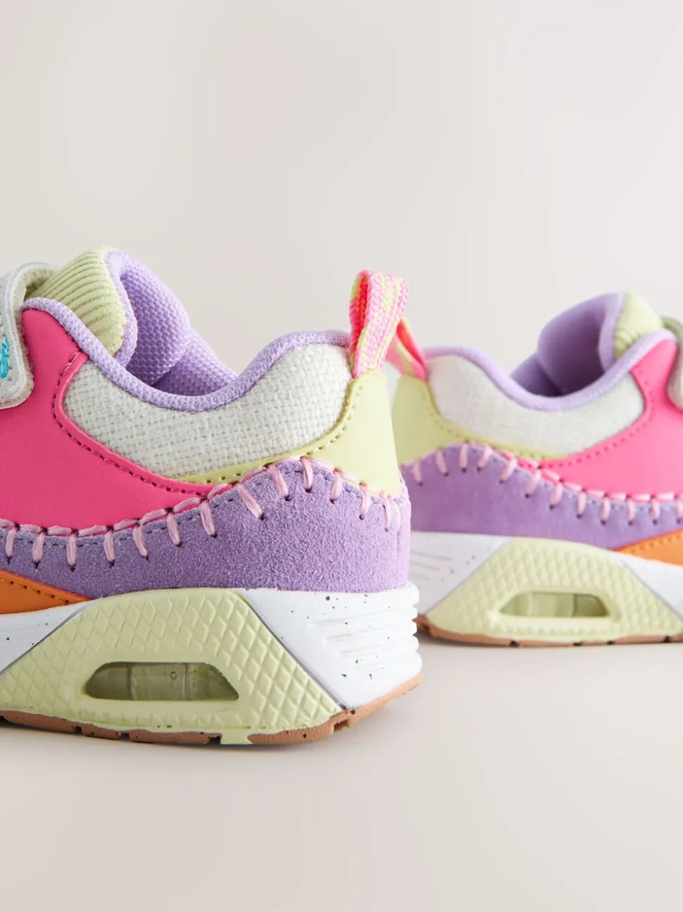 Meerkleurig - Sneakers met dikke zool en elastische veters