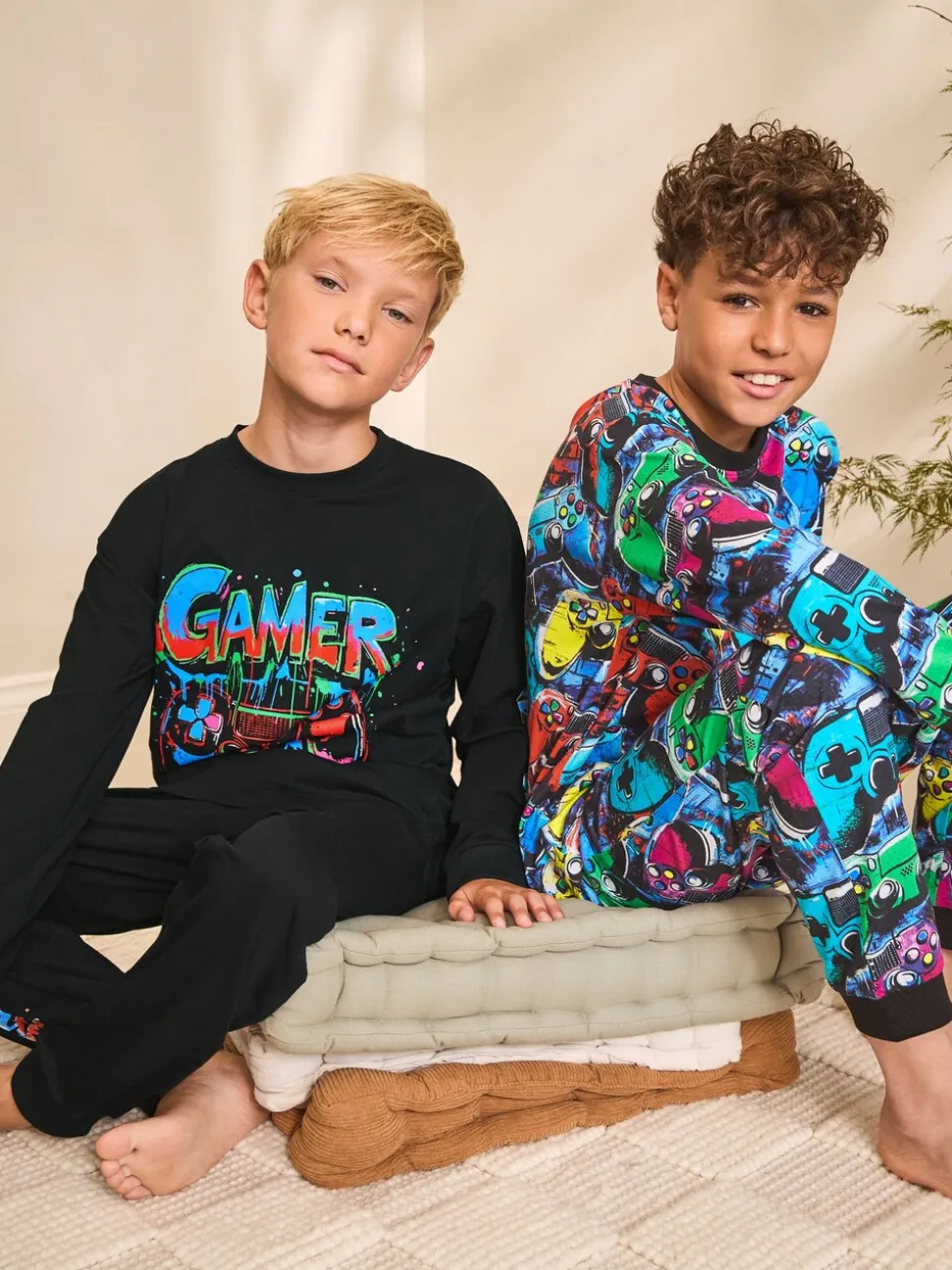 Meerkleurig gamer - Verpakking van 2 pyjama's met lange mouwen (3-16 jr)