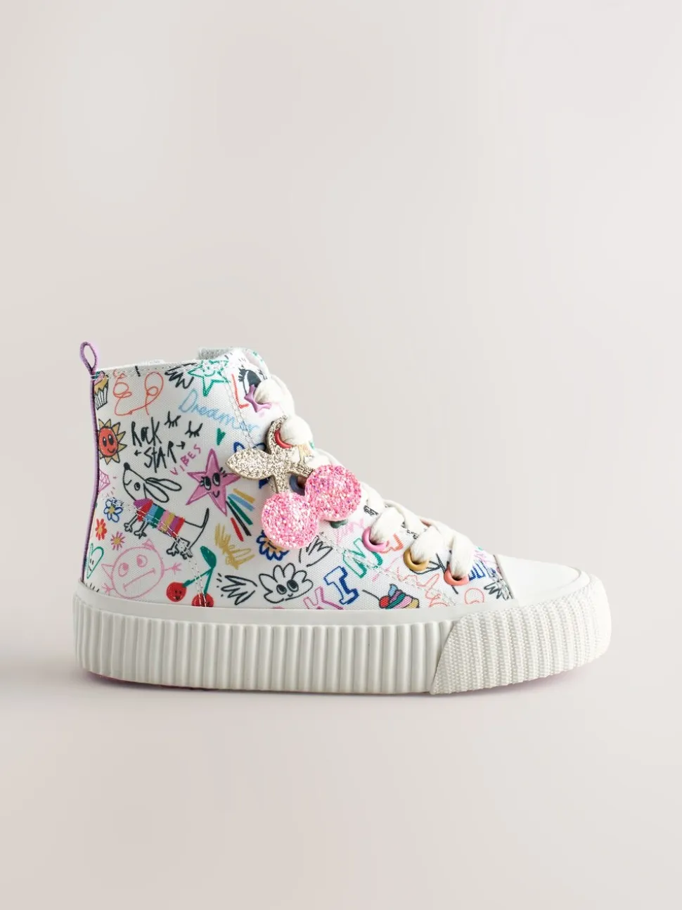 Meerkleurige schetsachtige print - Hoge sneakers met veters