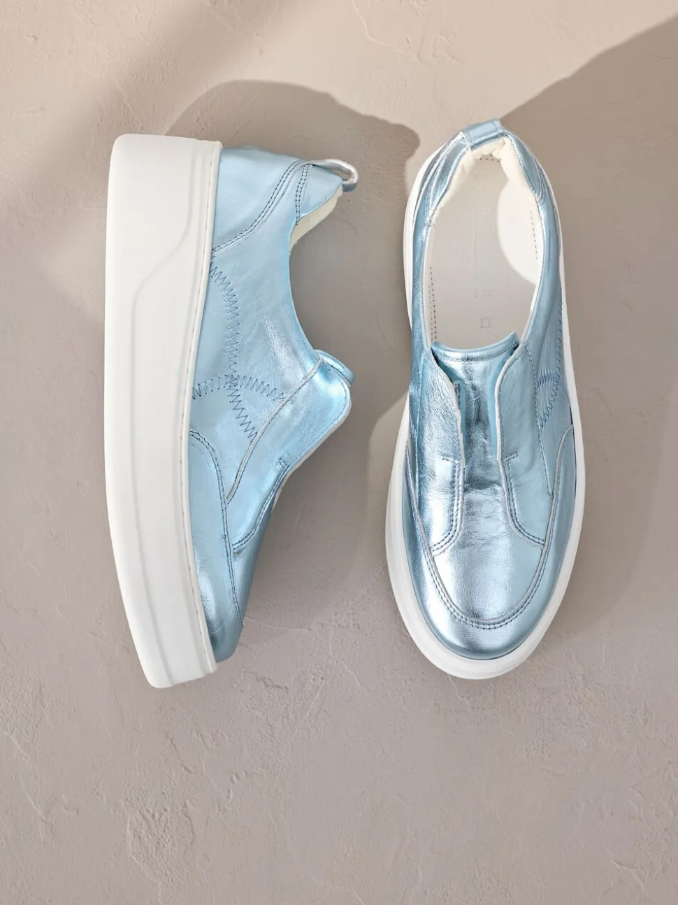 Metallic - Signature leren instapsneakers met dikke zool en plateauzool