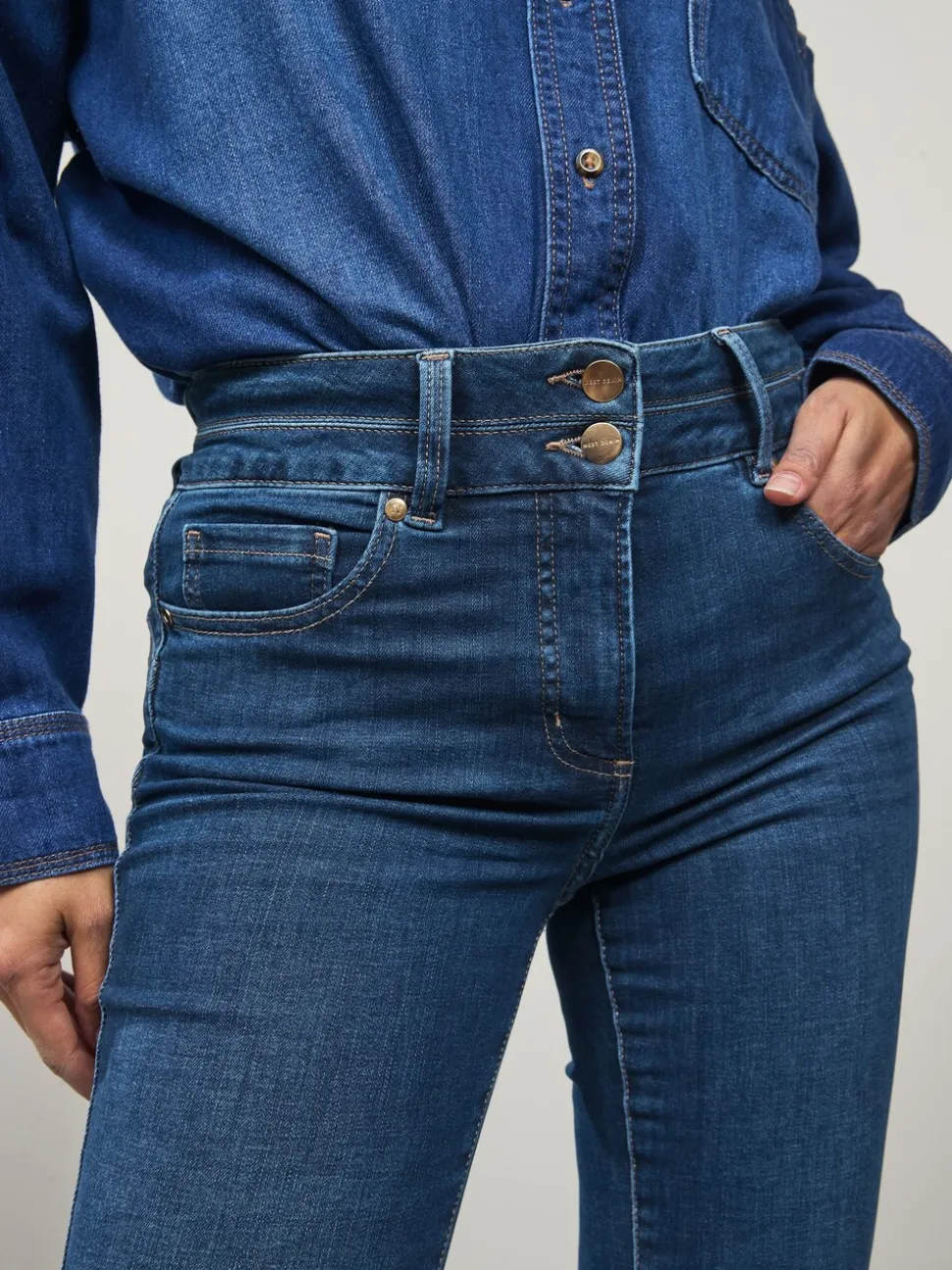 Middenblauw denim - Lift, slim en shape jeans met bootcut