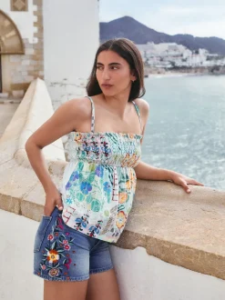 Middenblauw met bloemenborduursel - Denim shorts voor jongens