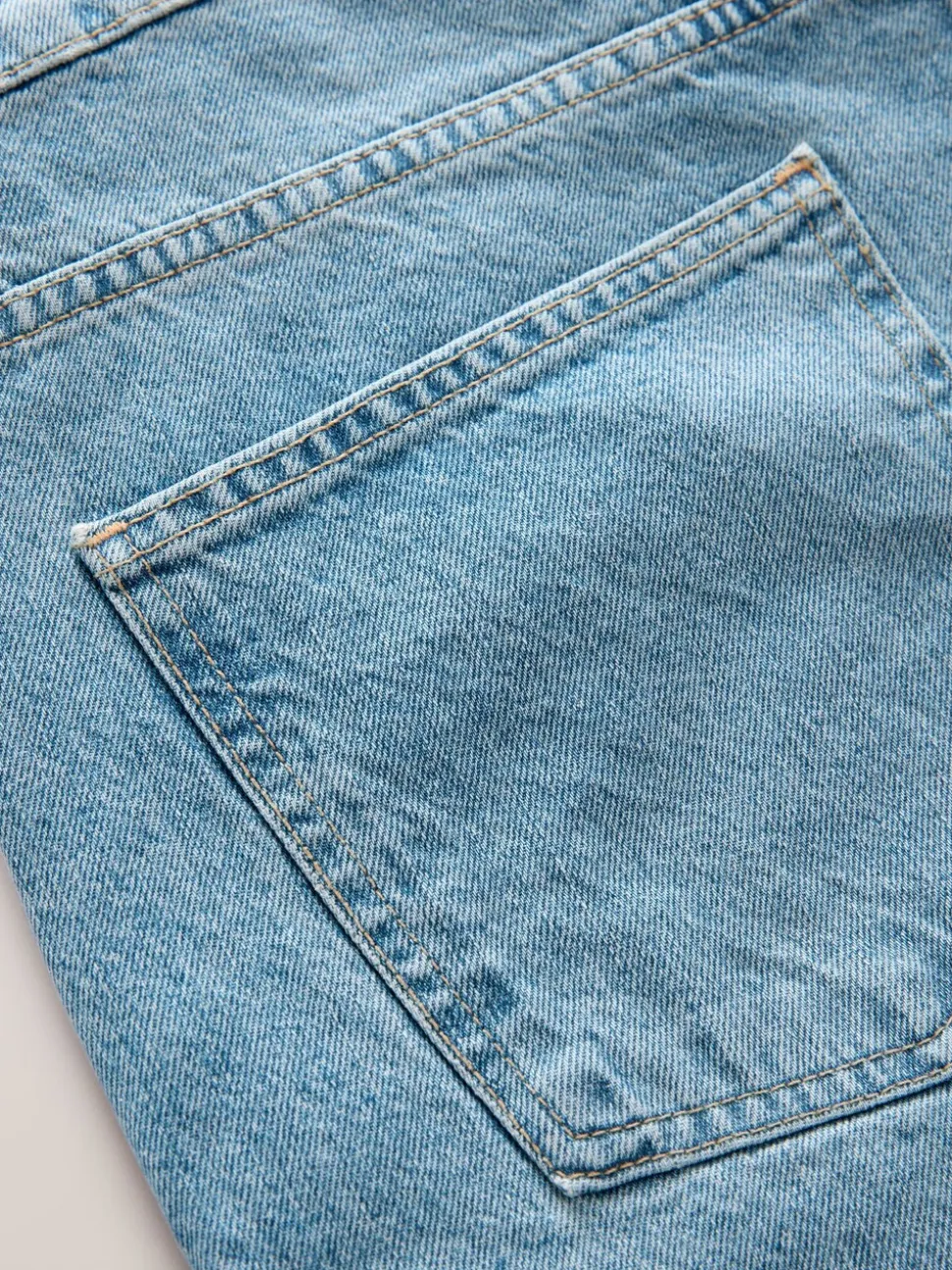Middenblauw met wassing - EDIT Jort denim shorts