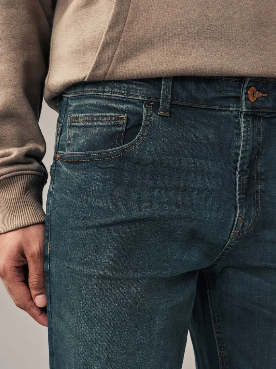 Middentint - Straight fit - Authentieke stretch denim jeans