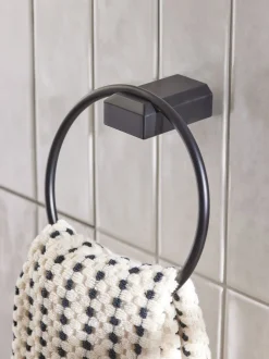 Moderna handdoekrail