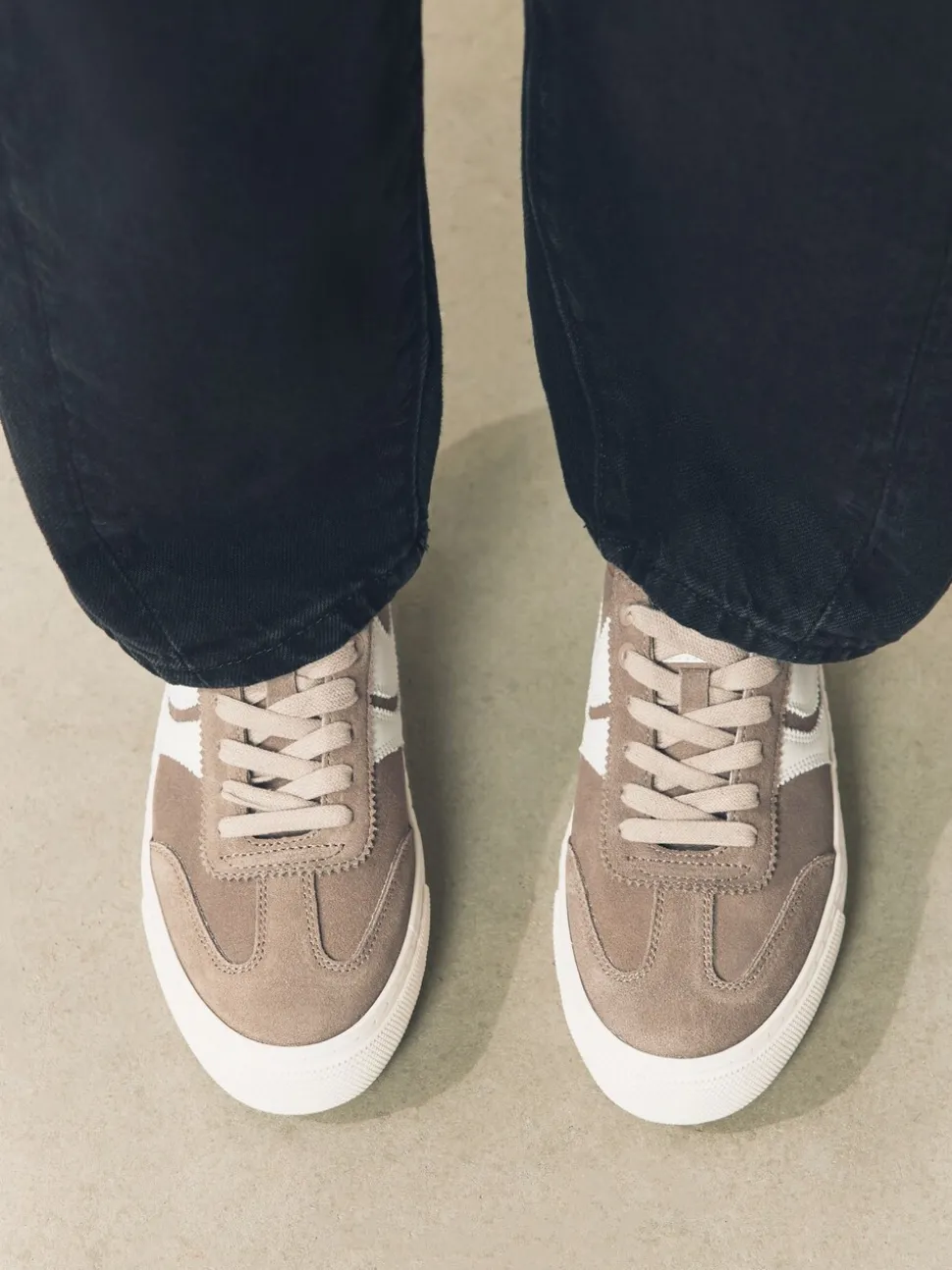 Mokkabruin - Forever Comfort® Suede Side Stripe Skater Lace Up Trainers