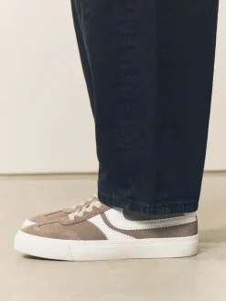 Mokkabruin - Forever Comfort® Suede Side Stripe Skater Lace Up Trainers