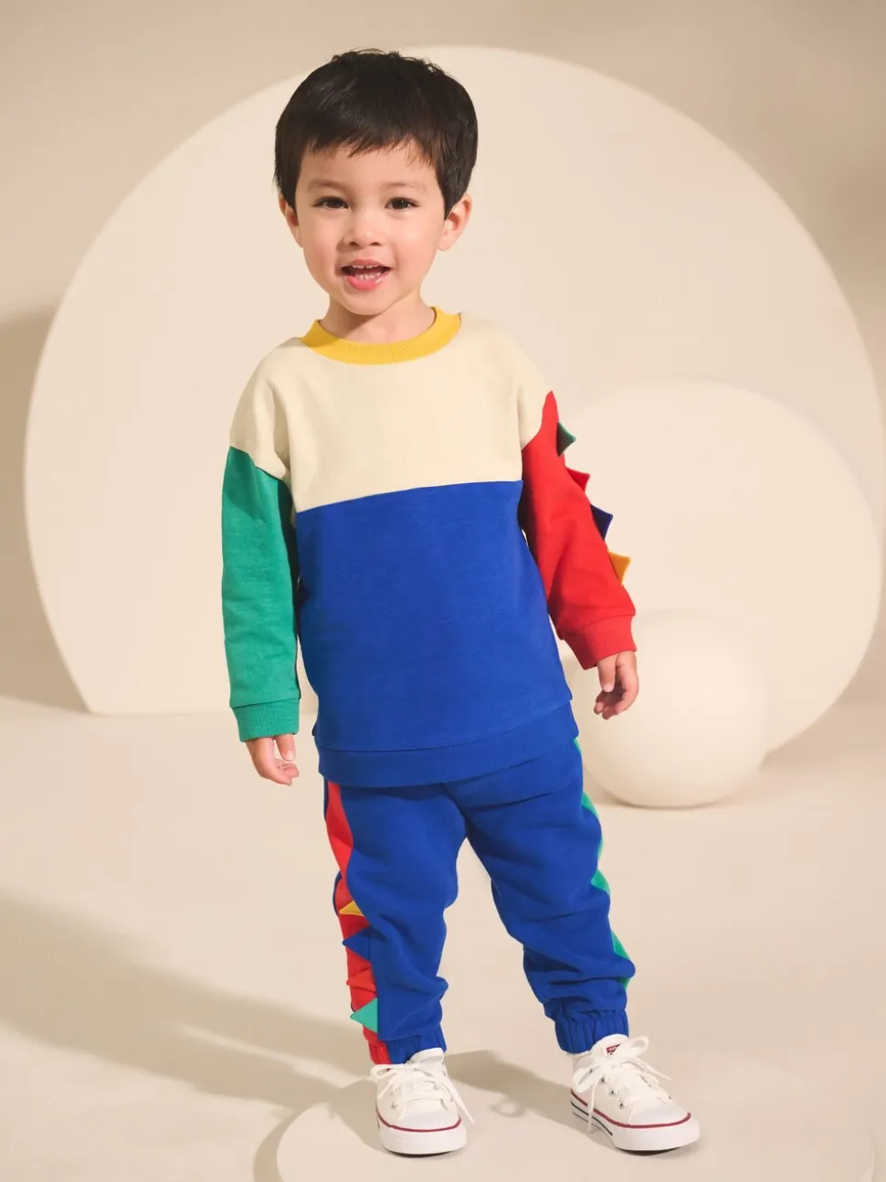 Multi Dinostekels - Set van zacht T-shirt met lange mouwen en joggingbroek (3mnd-7jr)