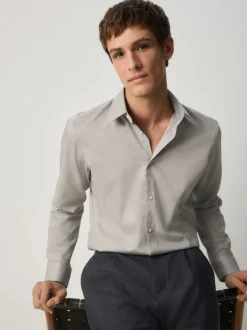 Naturel bruin - Slim Fit - Onderhoudsvriendelijk, getextureerd, slim fit overhemd met enkele manchet
