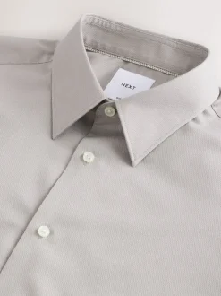 Naturel bruin - Slim Fit - Onderhoudsvriendelijk, getextureerd, slim fit overhemd met enkele manchet
