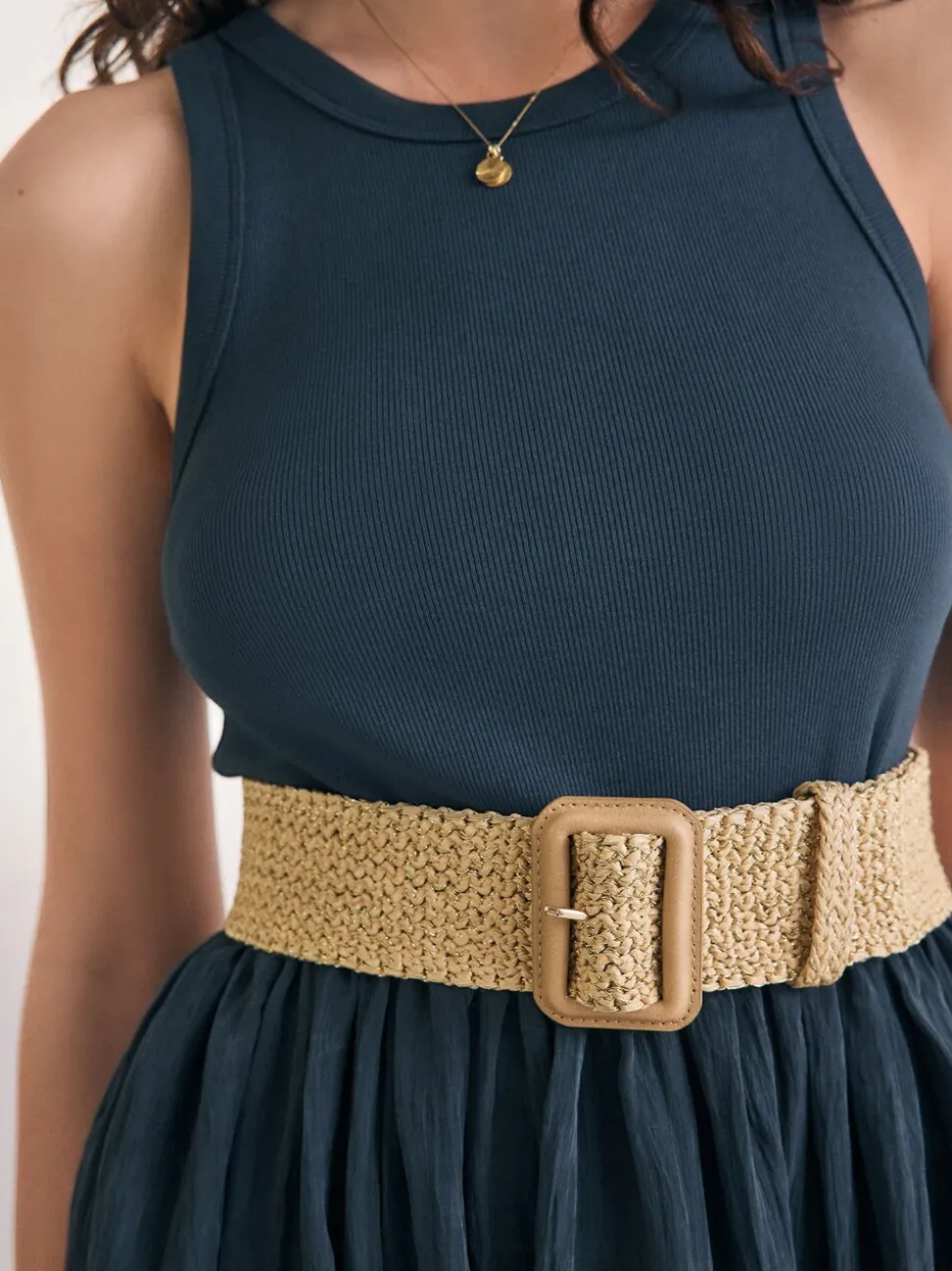 Naturel/goud - Brede riem met raffia-effect