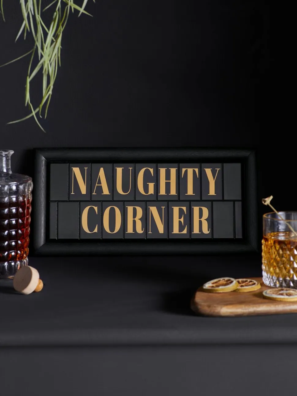 Naughty Corner slogan wanddecoratie