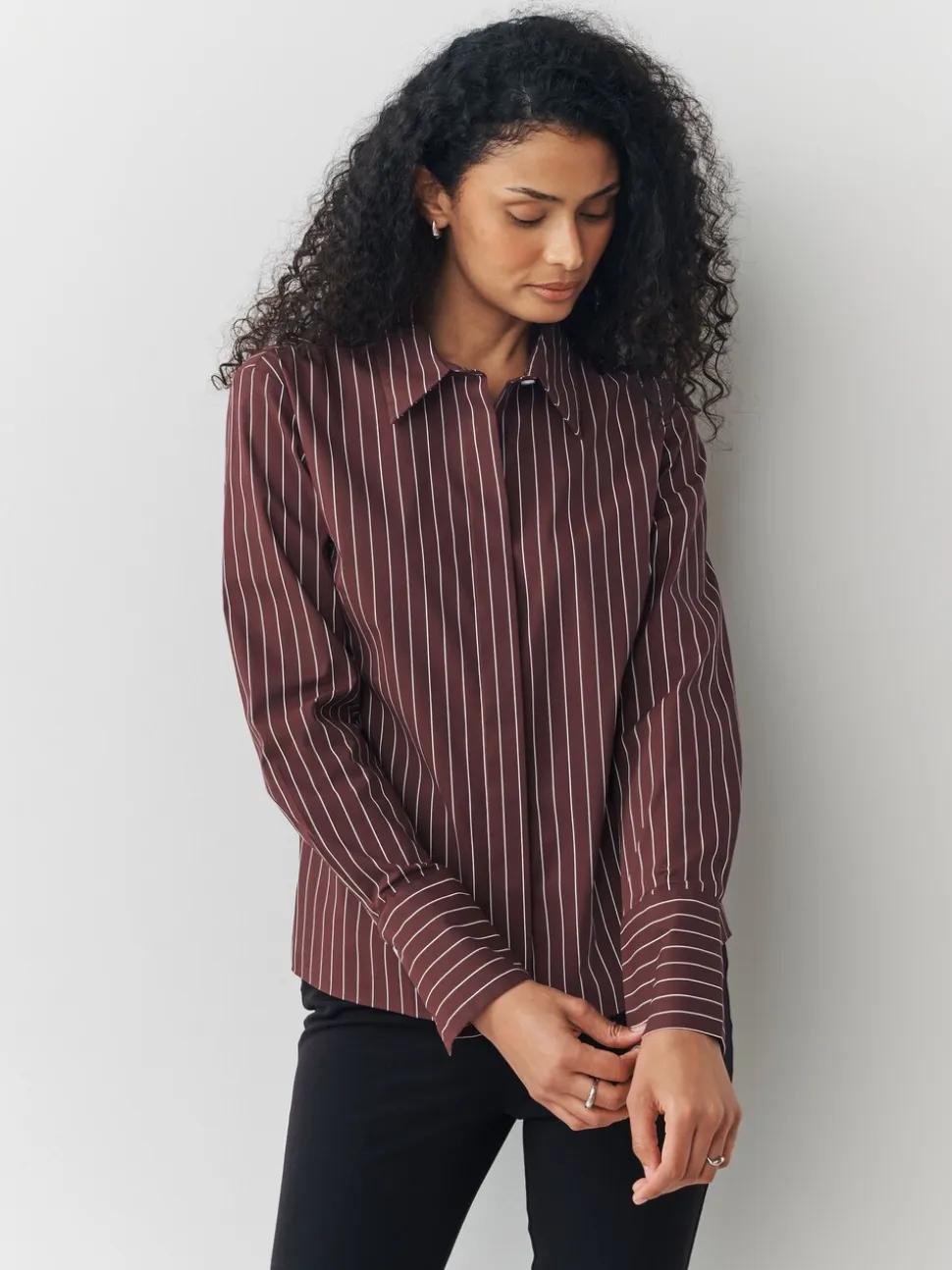Navy Stripe/Burgundy Stripe - Fitted Stretch Essential Long Sleeve Shirts 2 Pack